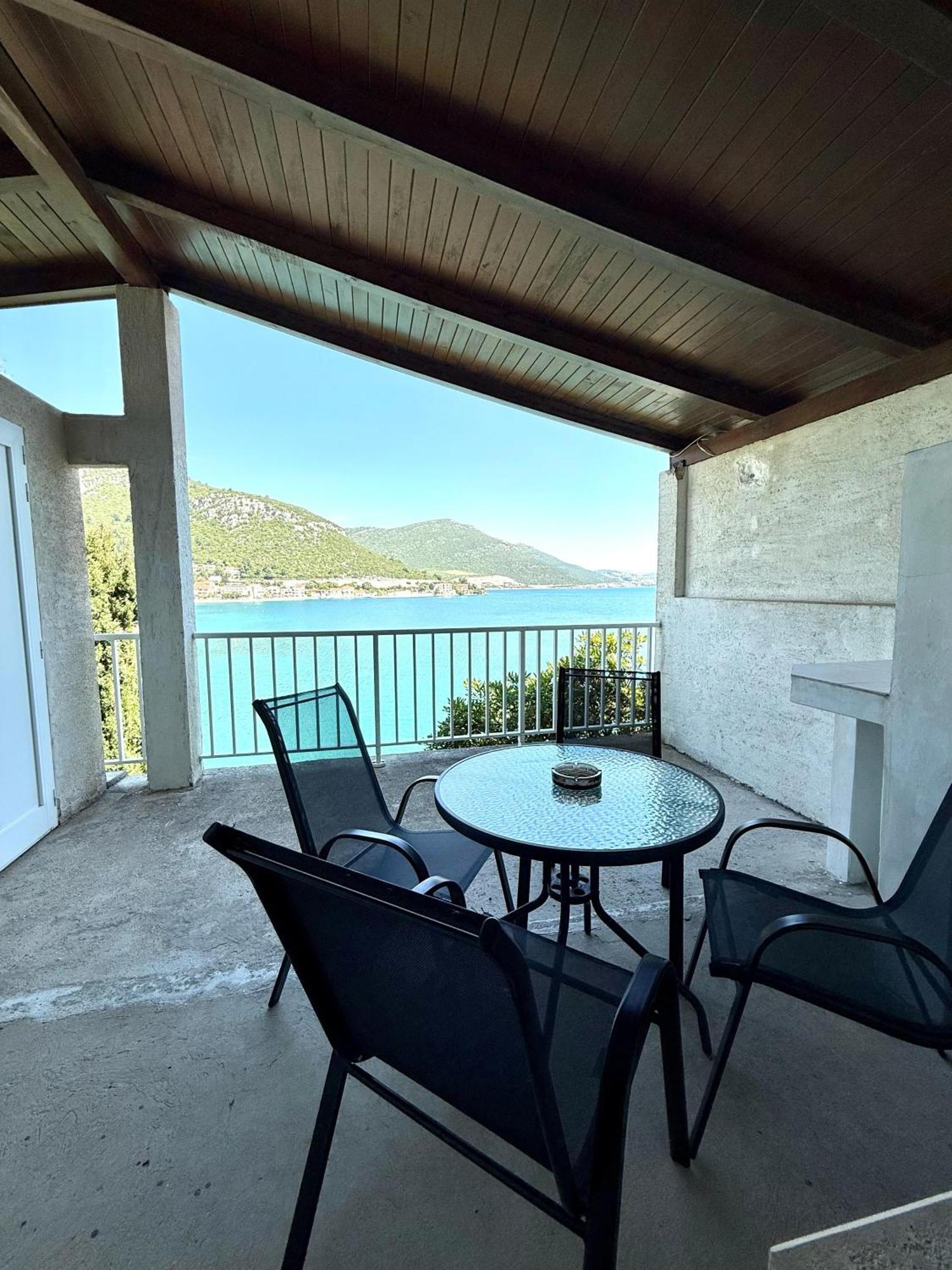 Blue Lagoon Studio Apartments Klek Bagian luar foto